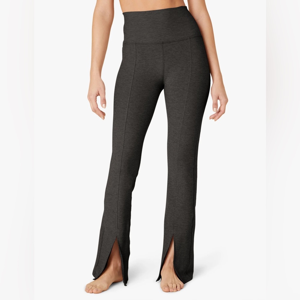 Beyond Yoga Make the Cut Split Ankle Pant size M black